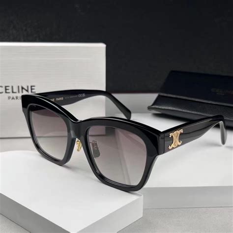 Celine CL40253F .